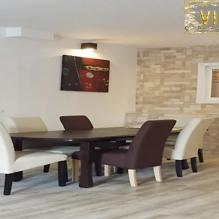 וילה Vip في اي بي סראייבו