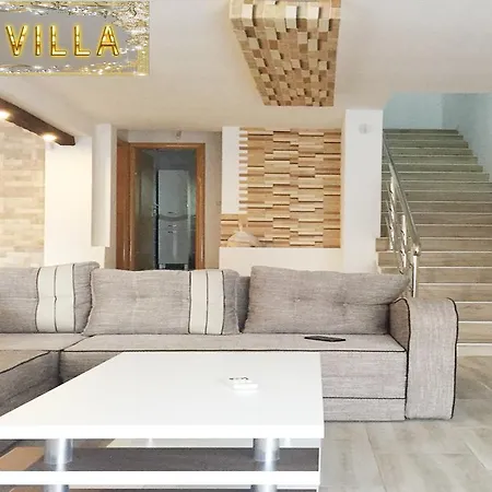 Vip فيلا في اي بي Villa